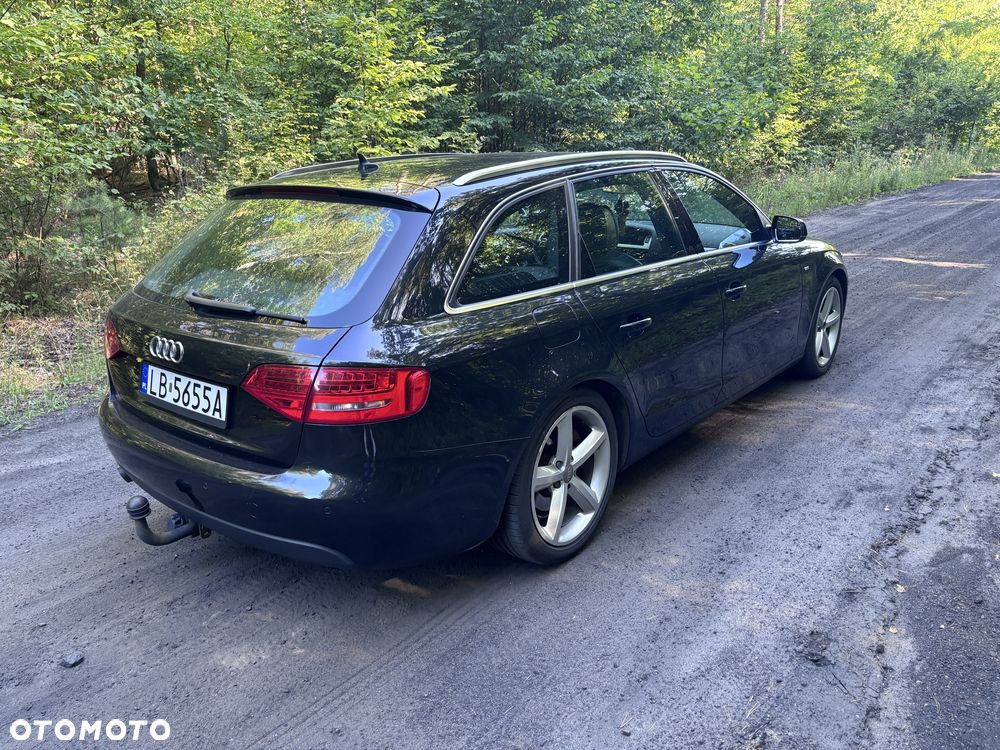 Audi A4 Avant - 4