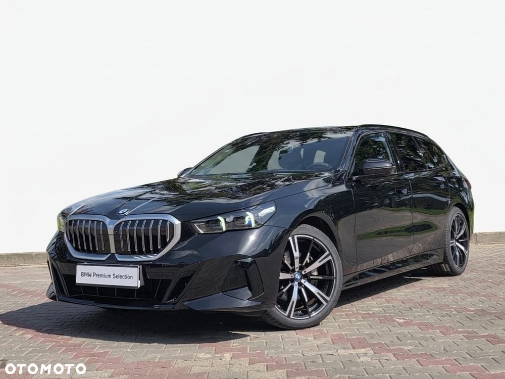 BMW Seria 5 540d xDrive mHEV M Sport - 2