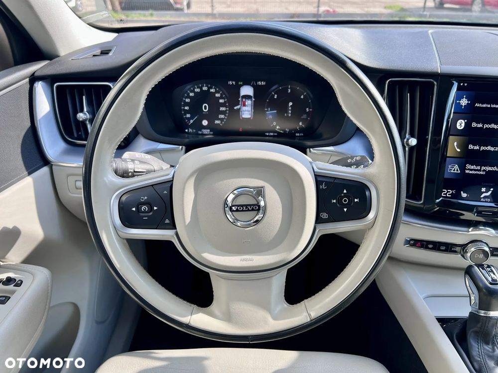 Volvo XC 60 D4 Momentum Pro - 13