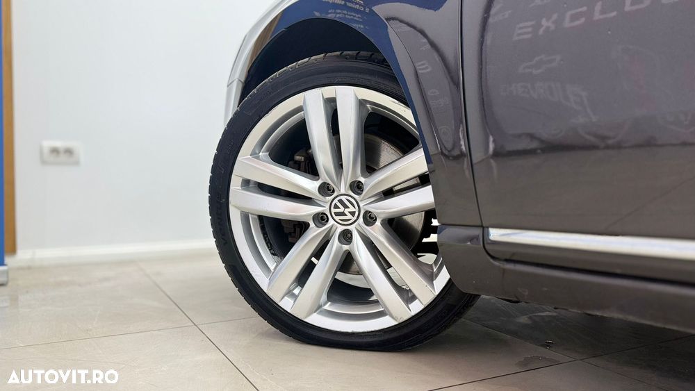 Volkswagen Passat 1.8 TSI Highline - 26