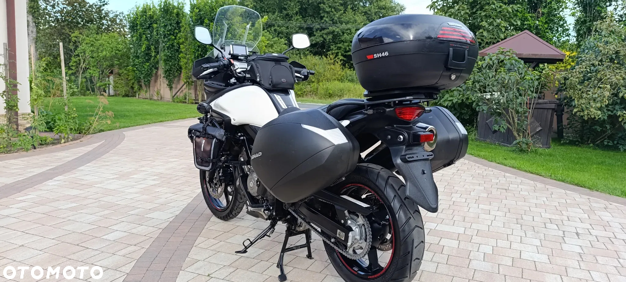 Suzuki V-STROM - 8