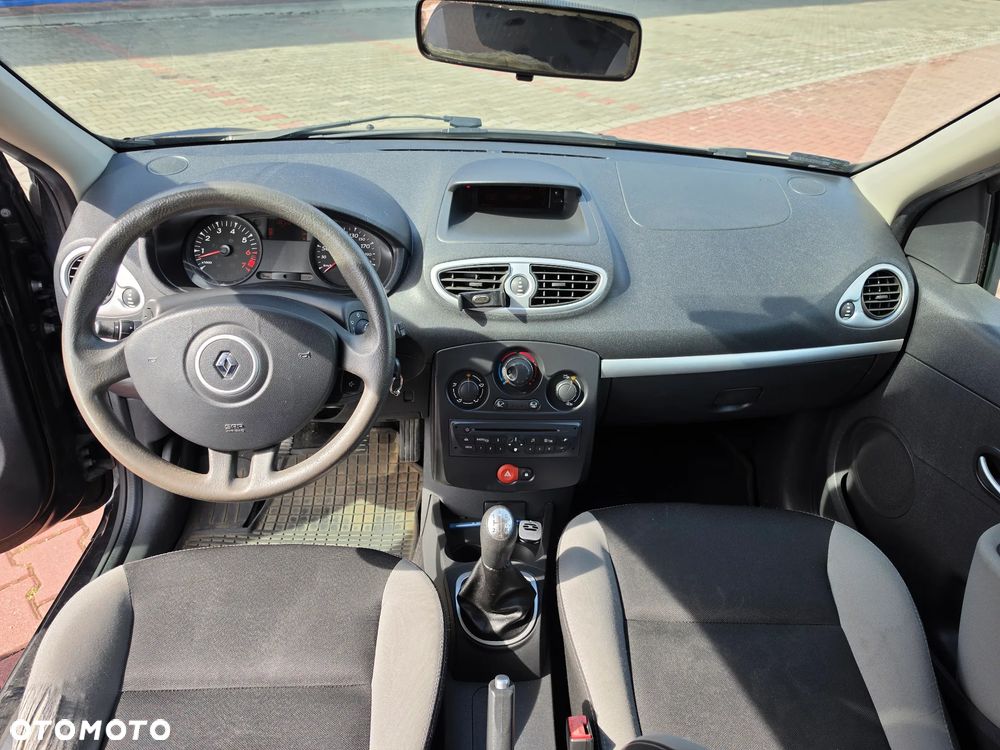 Renault Clio 1.2 16V Alize Euro5 - 9