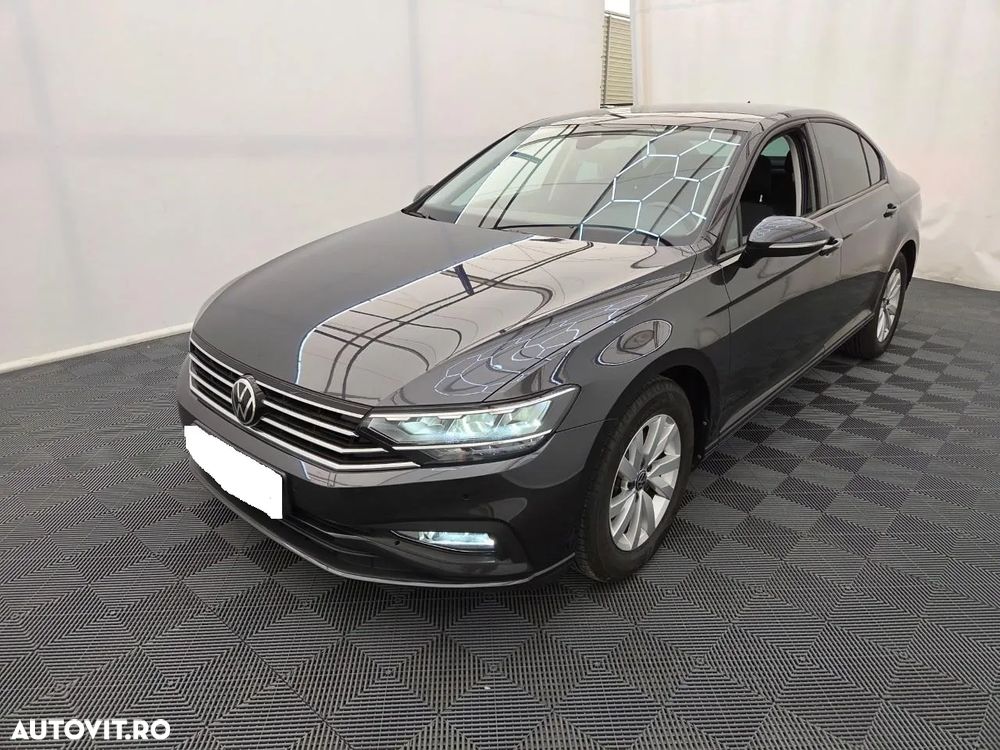 Volkswagen Passat 1.5 TSI ACT DSG Trendline - 1