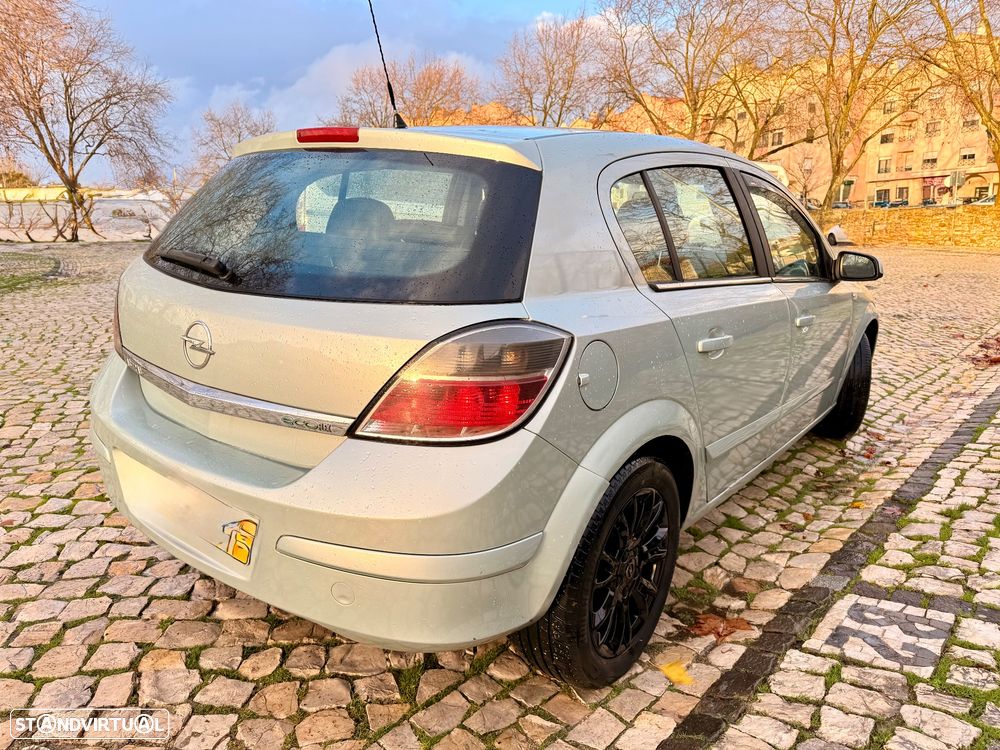Opel Astra 1.7 CDTI Cosmo ecoFLEX - 4