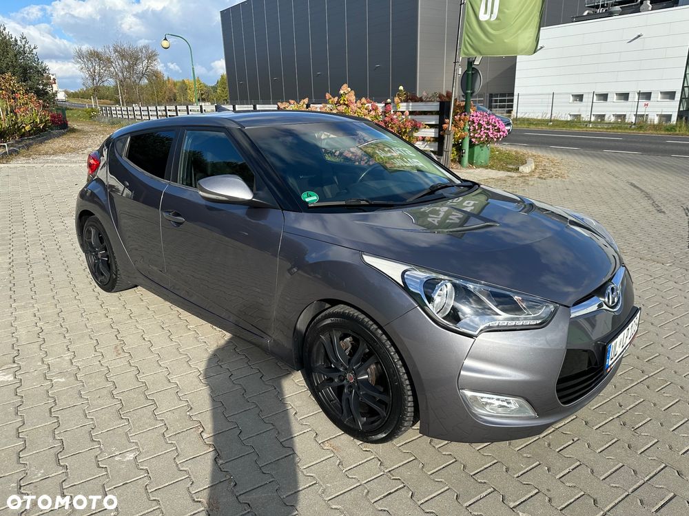 Hyundai Veloster - 35