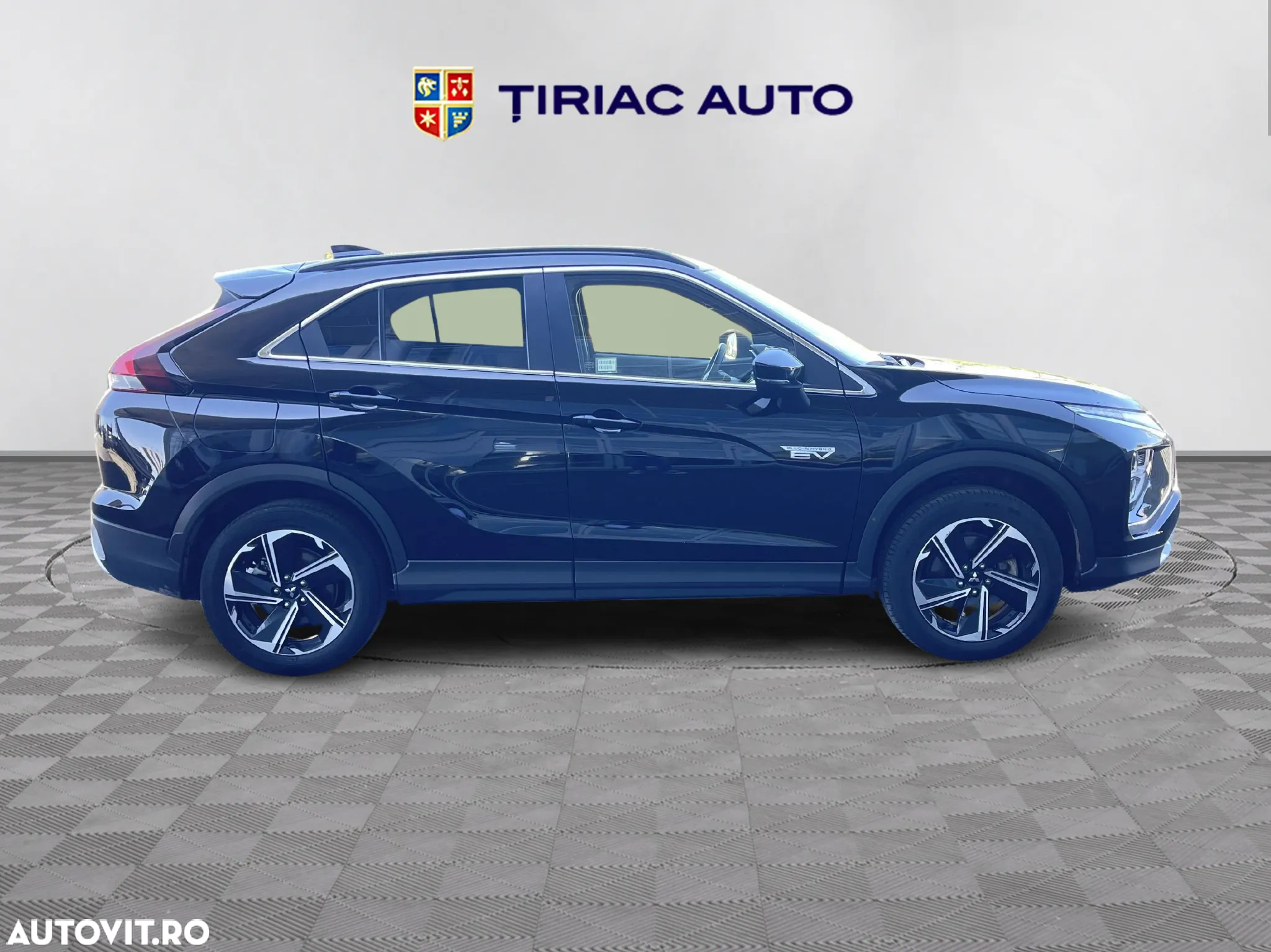 Mitsubishi Eclipse-Cross - 6
