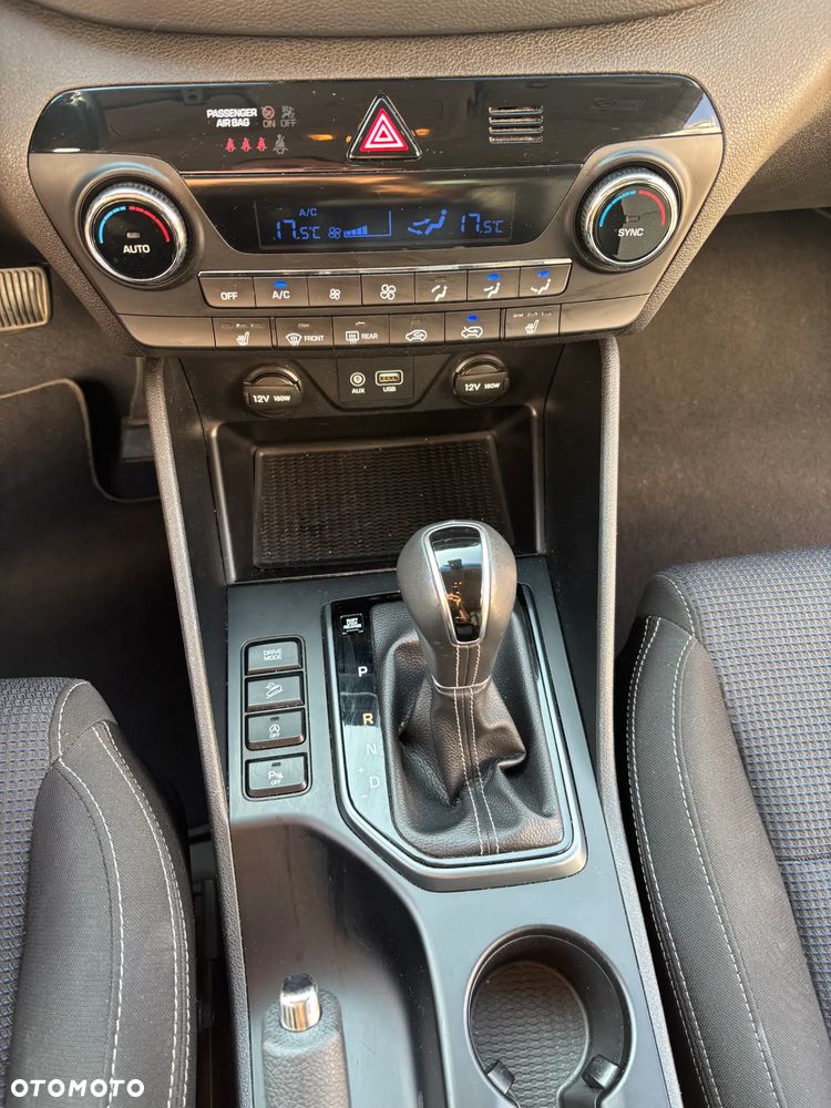 Hyundai Tucson 1.7 CRDI BlueDrive Comfort 2WD DCT - 11