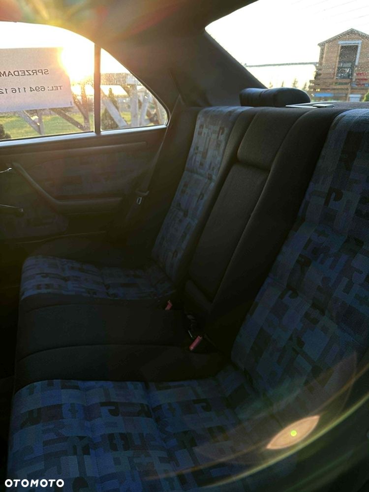 Mercedes-Benz Klasa C 180 T Esprit - 15