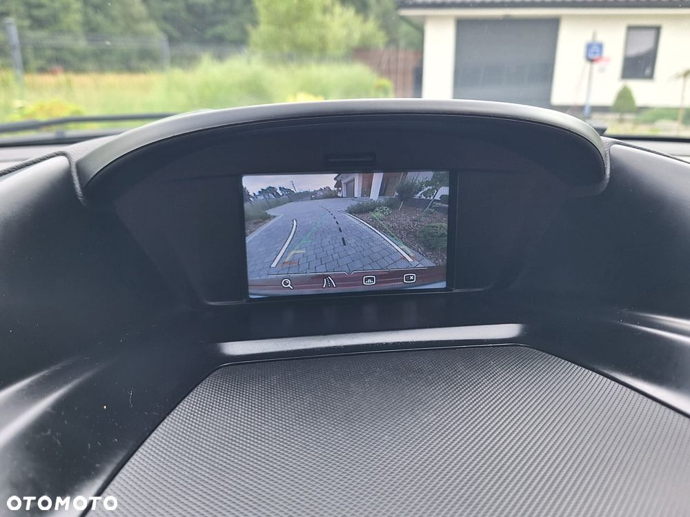 Ford Kuga 1.5 EcoBoost 2x4 Titanium - 24