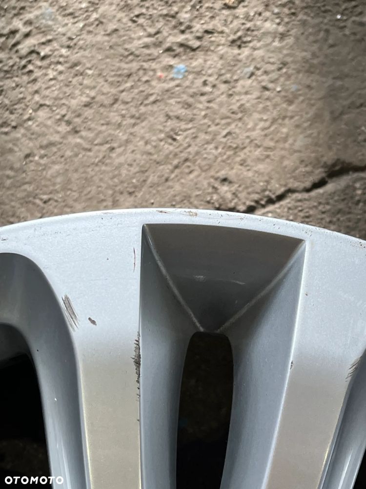 Felga Citroen C5 7J x 17 ET 28 9673602577 1szt. - 3