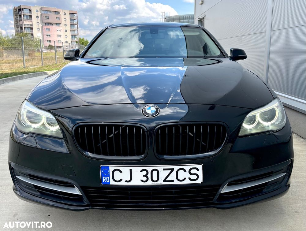 BMW Seria 5 520d Aut. - 11