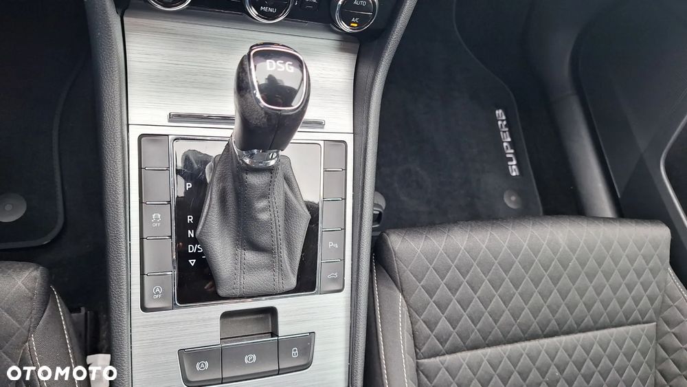 Skoda Superb 2.0 TSI Ambition DSG - 10