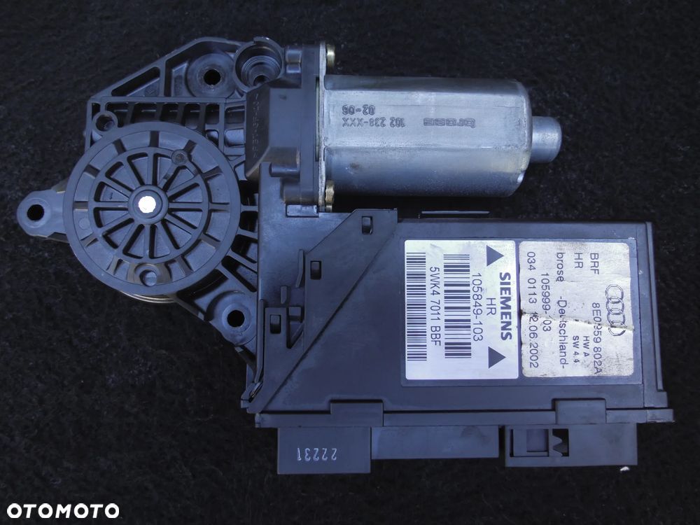 AUDI A4 B6 SILNICZEK PODNOŚNIK SZYBY PRAWY TYŁ 8E0959802A POSIADAM 2 SZT - 2