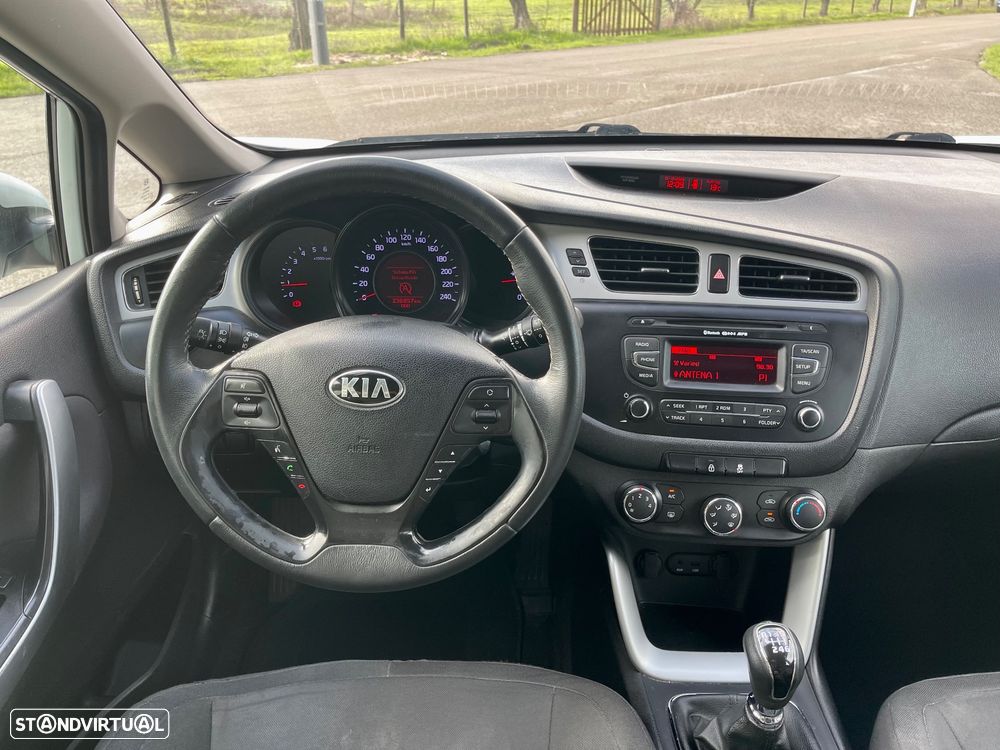 Kia Ceed SW 1.4 CRDi ECO - 15