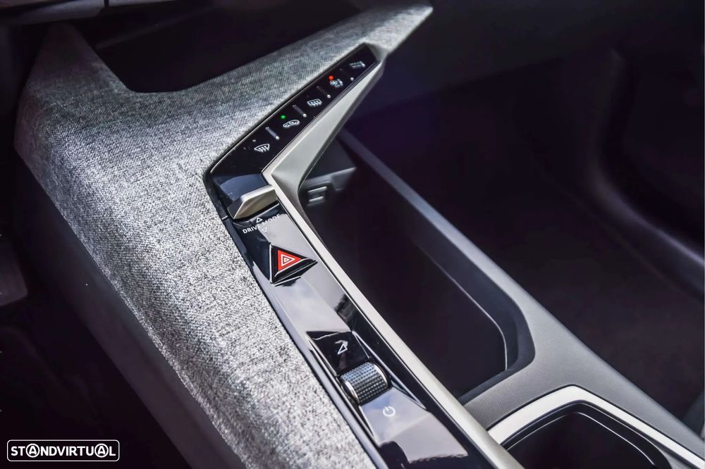 Peugeot 3008 1.2 Hybrid Allure e-DCS6 - 13