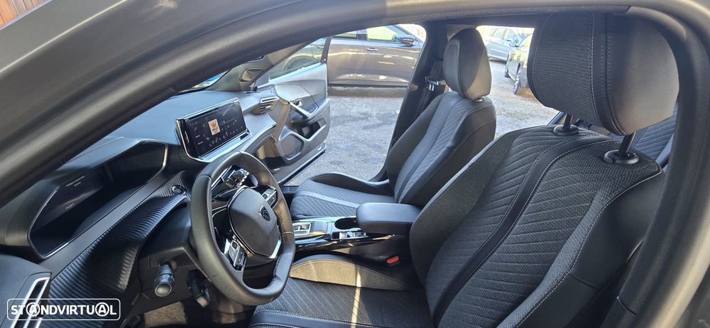 Peugeot e-2008 54 kWh Allure - 18