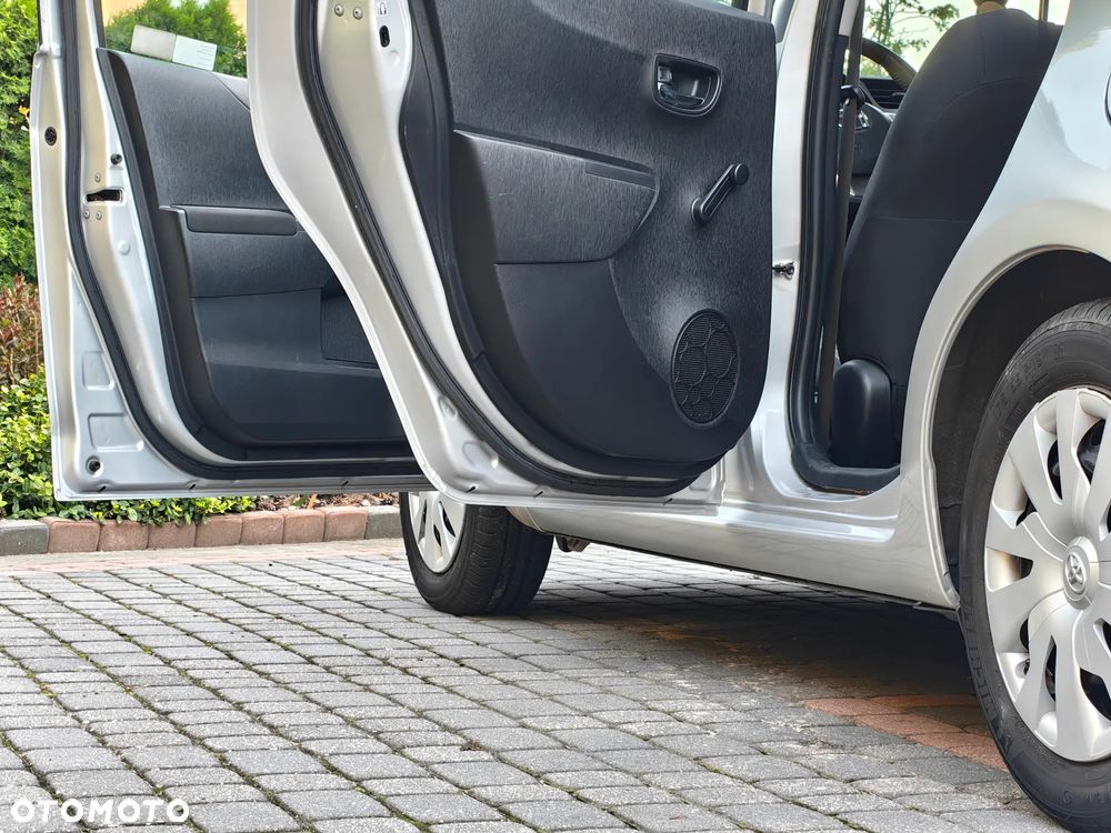Toyota Yaris 1.0 Premium EU6 - 11
