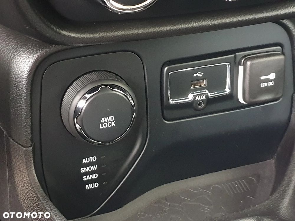 Jeep Renegade ver-2-0-multijet-longitude-4wd-s-s - 11