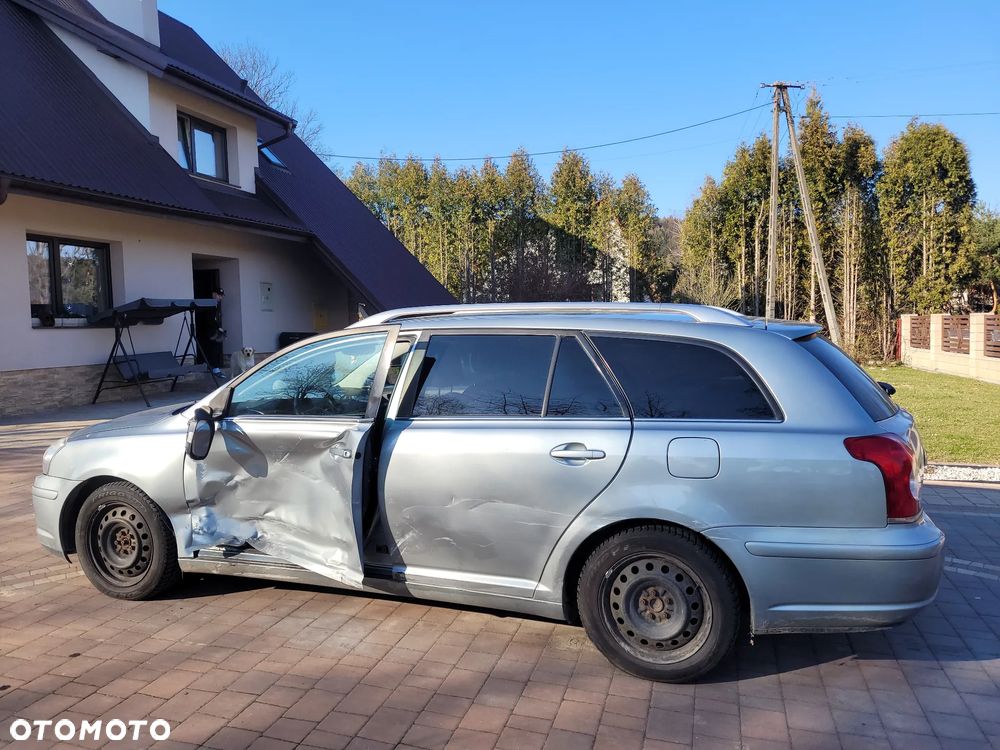 Toyota Avensis 1.8 VVT-i Combi - 6