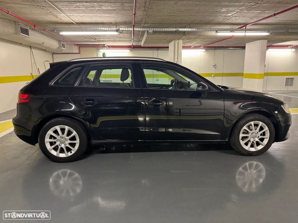 Audi A3 Sportback 1.6 TDI Sport S tronic - 11