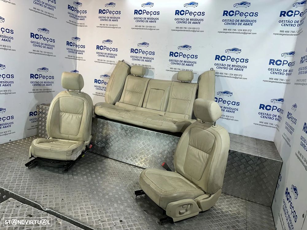 .Conjunto Bancos Pele Perfurada Jaguar XF X250 Original - 3