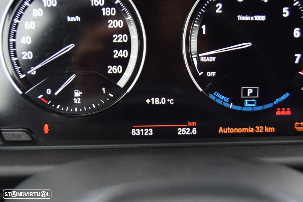 BMW 225xe Active Tourer Line Sport - 18
