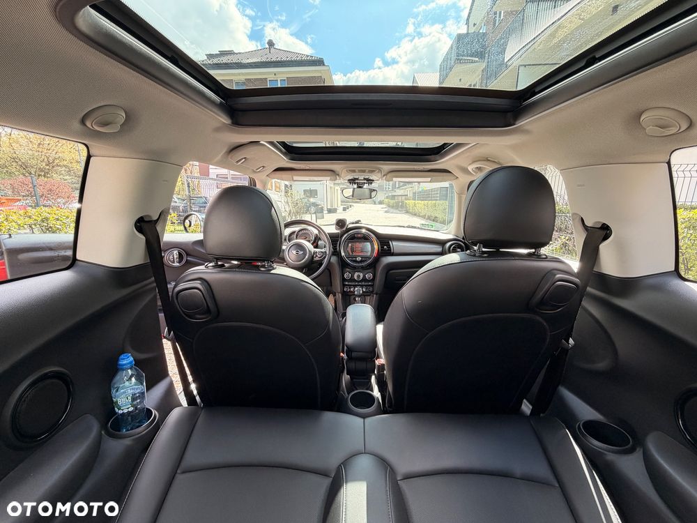 MINI Cooper Standard - 10