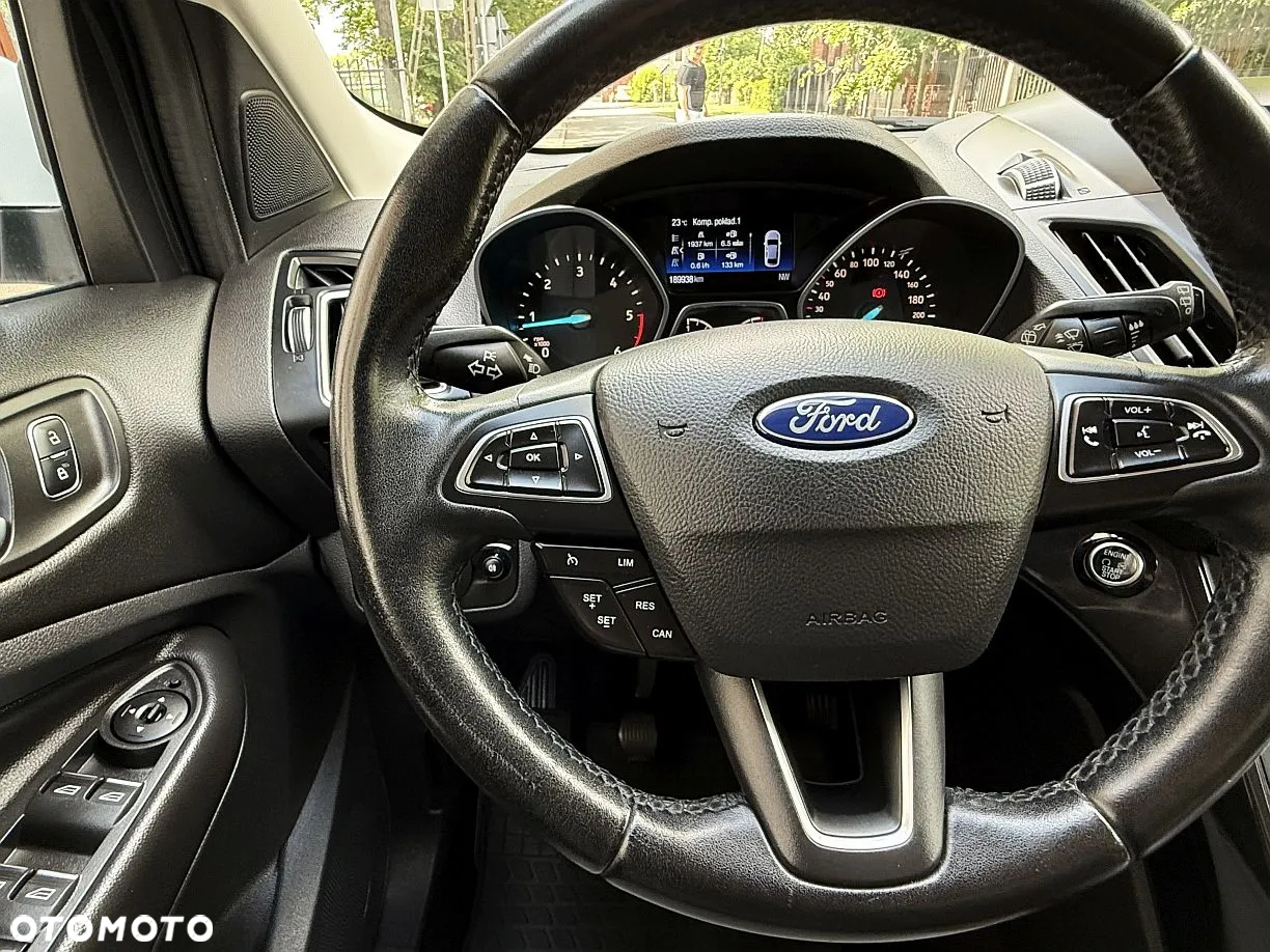 Ford Kuga 1.5 TDCi FWD Titanium - 23