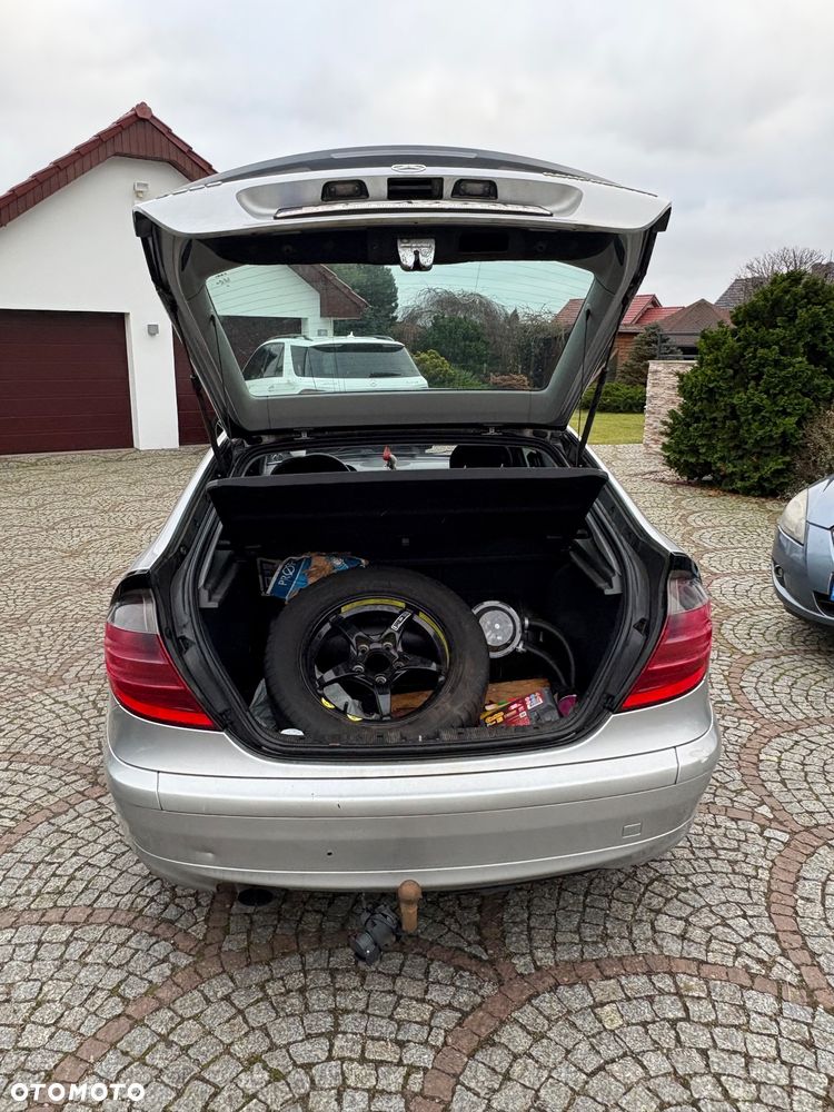 Mercedes-Benz Klasa C 200 Kompressor Sportcoupe - 9