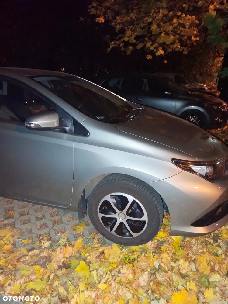 Toyota Auris 1.33 VVT-i Active - 3