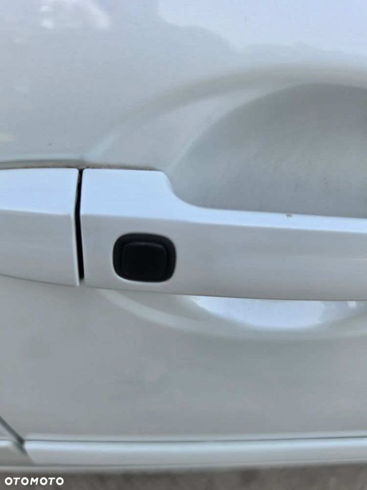 Toyota Auris - 33
