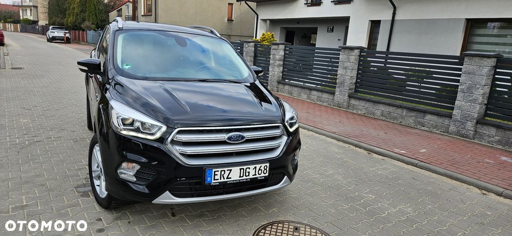 Ford Kuga 1.5 EcoBoost 2x4 Business Edition - 4