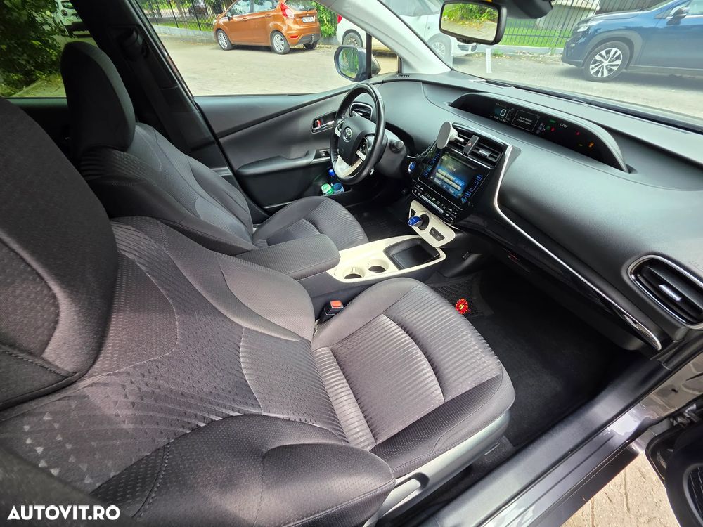 Toyota Prius 1.8 Dual VVT-i Sol - 7