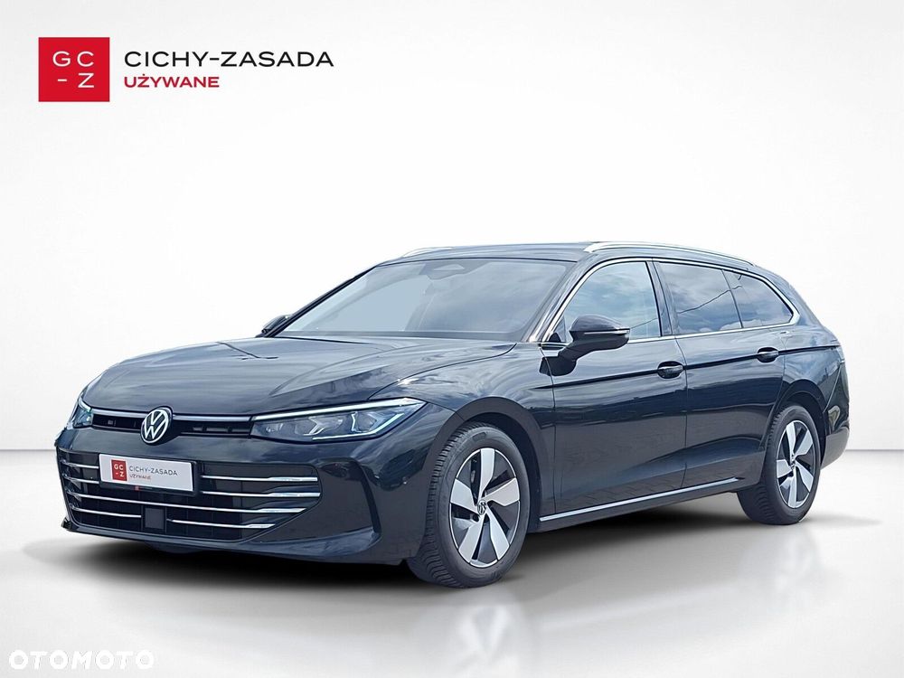 Volkswagen Passat - 1