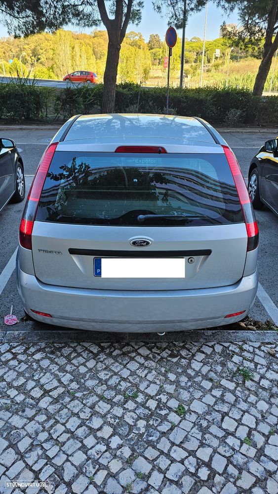 Ford Fiesta - 2