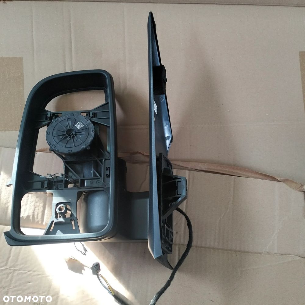 MERCEDES W907 STELARZ LUSTERKA LEWEGO 5+2 - 1