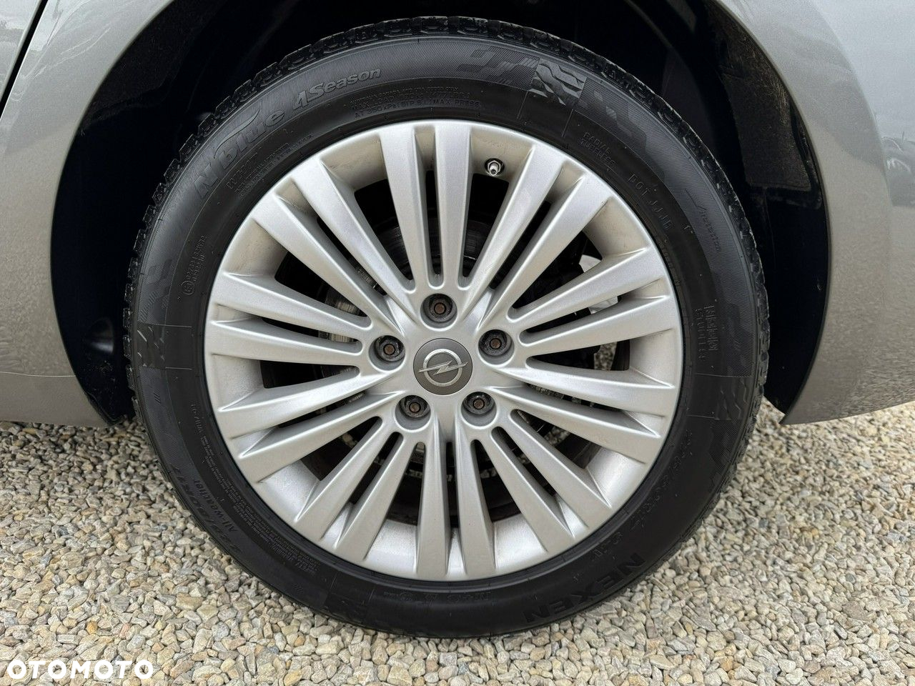 Opel Zafira - 24