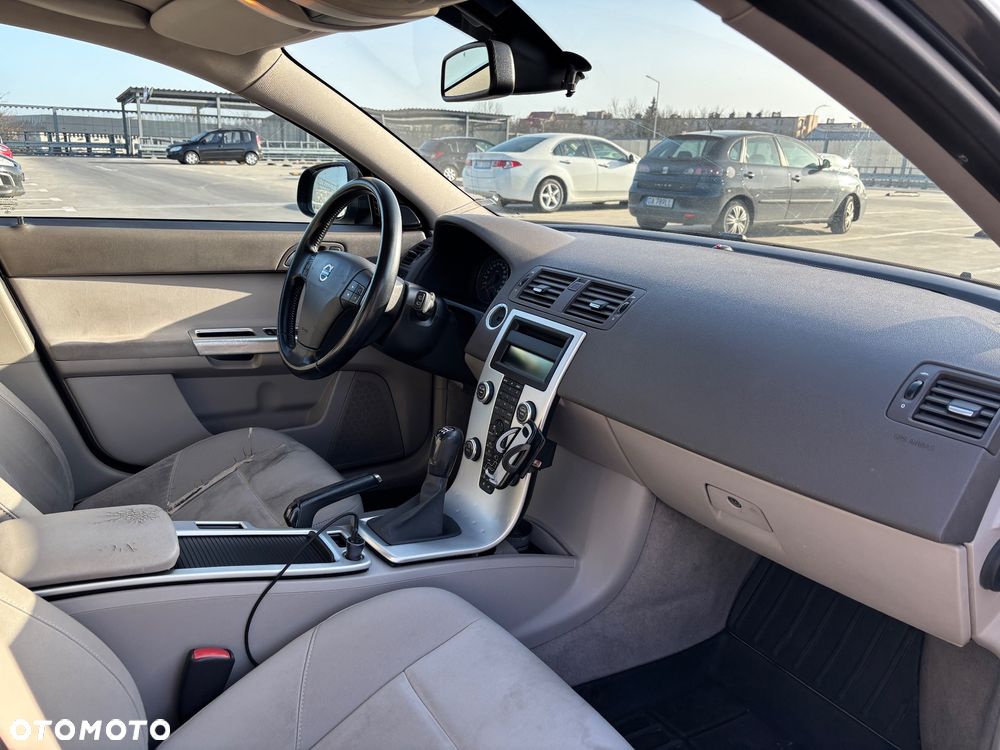 Volvo V50 2.0D Momentum - 12