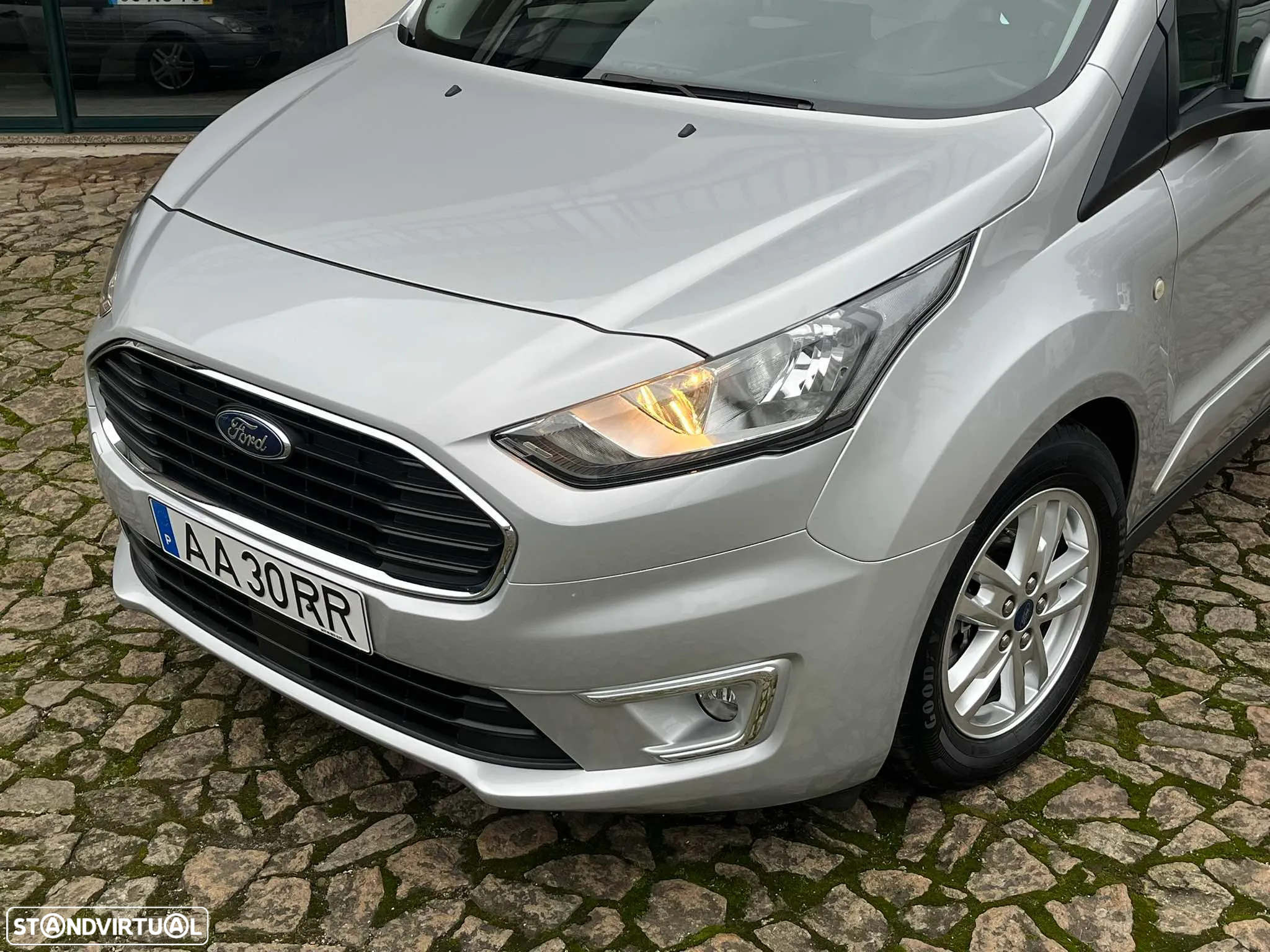 Ford Tourneo Connect Grand 1.5 TDCi Titanium - 2