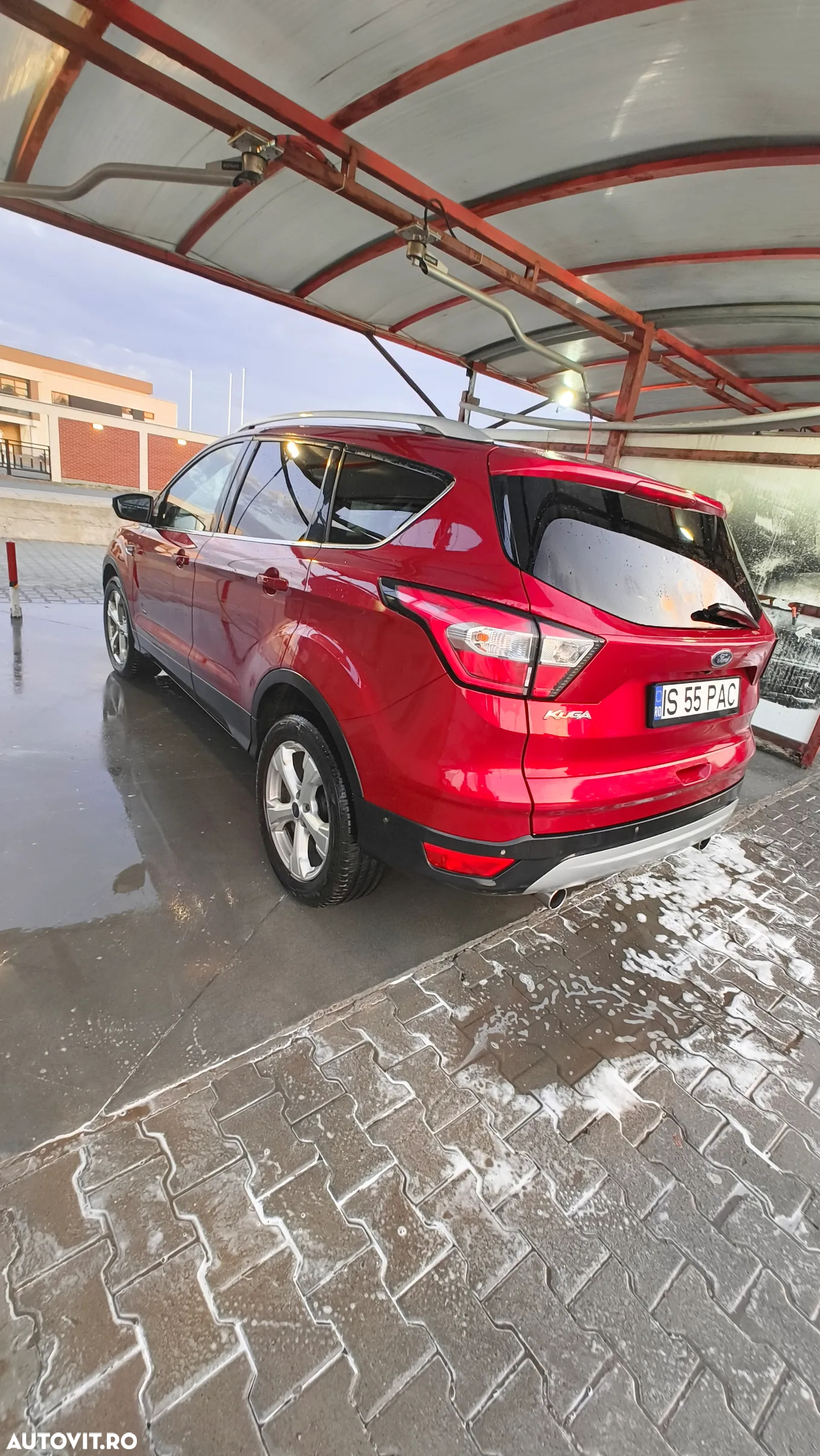 Ford Kuga 2.0 TDCi 4WD Powershift Titanium - 7
