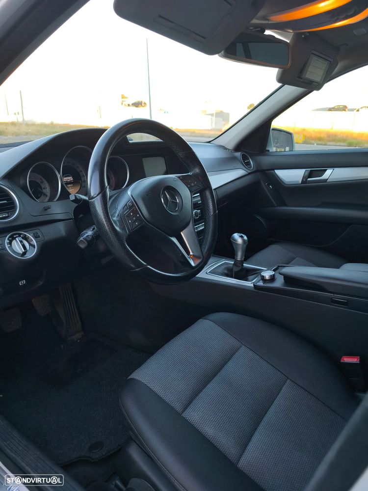 Mercedes-Benz C 250 CDi Avantgarde BlueEfficiency - 12