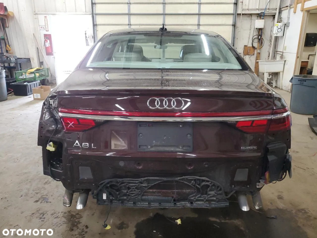 Audi A8 - 6