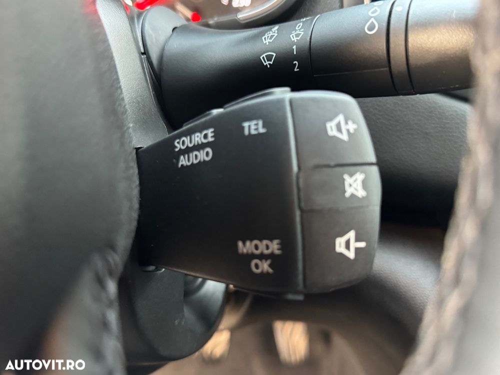 Renault Megane TCE 114 GPF Life - 26