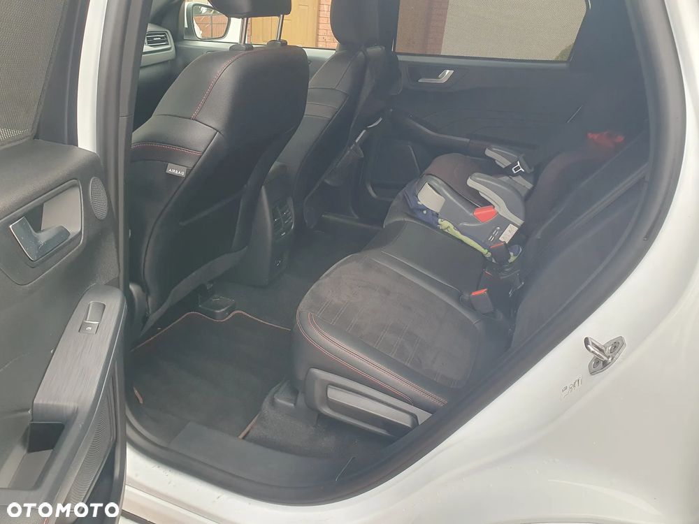 Ford Kuga 2.5P PHEV FWD ST-Line - 13