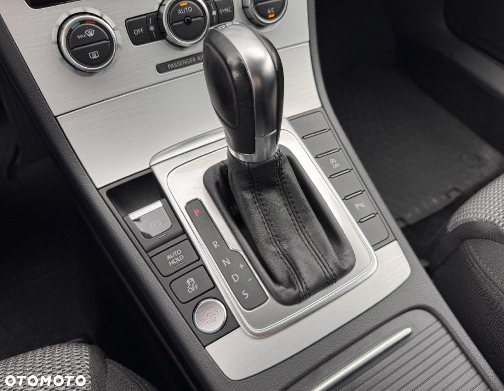 Volkswagen CC - 24