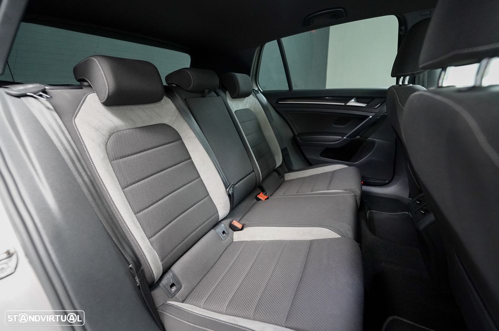 VW Golf 2.0 TSI R DSG - 12