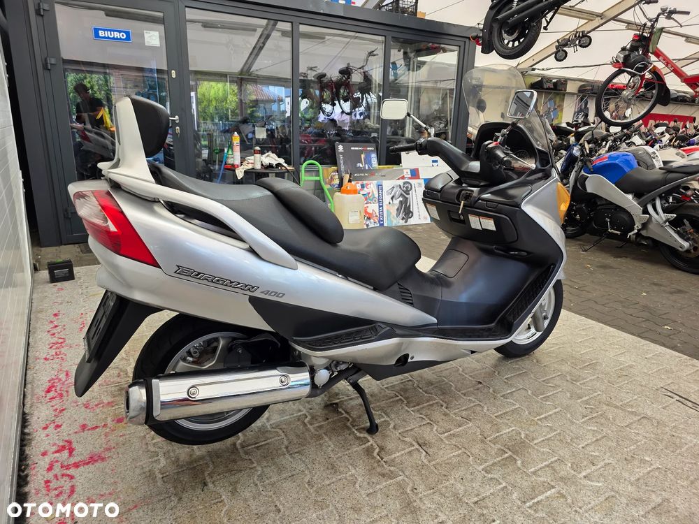 Suzuki Burgman - 10