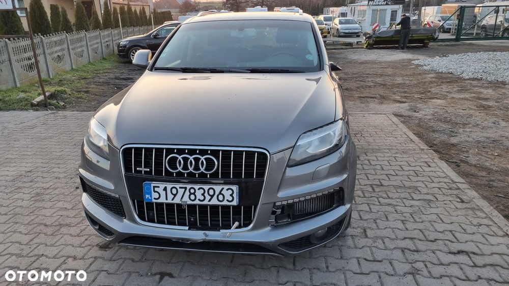 Audi Q7 - 11