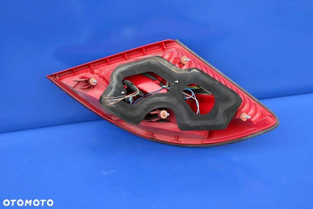 Lampa tył prawy lewy tylna prawa lewa OE Mercedes CL CL63 AMG W216 C216 A2168200264 A2168200164 - 23