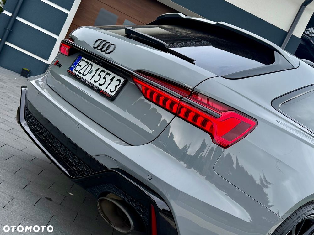 Audi RS6 Avant - 21